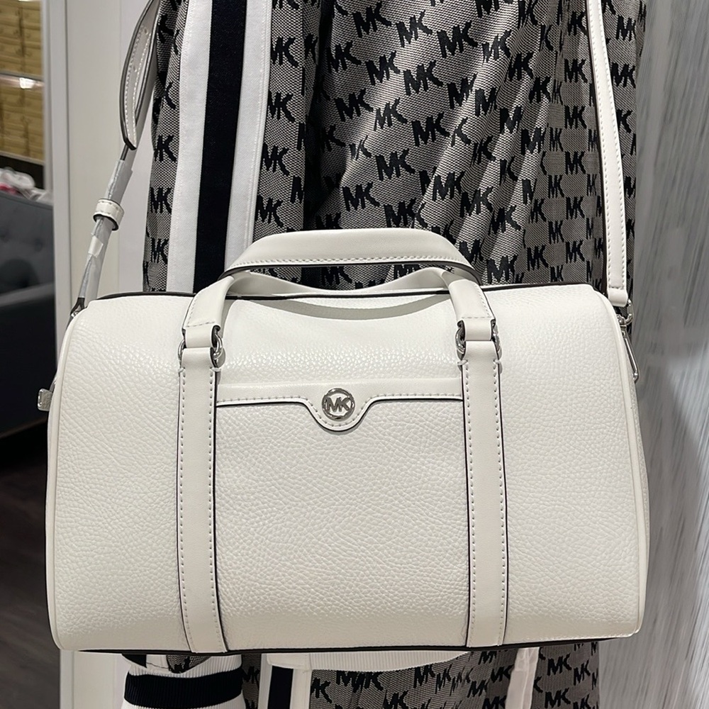 MICHAEL KORS JST TRAVEL MD DUFFLE SATCHEL SHOULDER CROSSBODY BAG MK  OPTIC WHITE - Picture 6 of 16